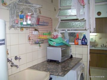 Saavedra Al 100 3 D 3 B  2 Cocheras Excelente Estado U$s 200.000