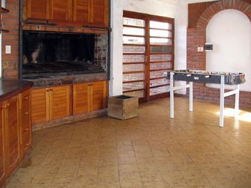 Chalet frente al parque Primavesi