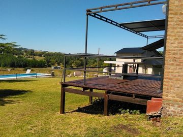 Vendo Excepcional Casa Quinta. Zona La Elena.