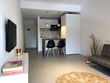 Monoambiente a ESTRENAR c/balcón  en VENTA CENTRO de Rosario, Corrientes al 1300