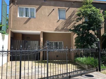 casa venta Punta Chica, Victoria