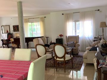 casa venta Punta Chica, Victoria
