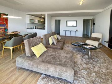 EN VENTA Departamento 2 dorm c/ balcon Rioja 500 - Martin, Rosario