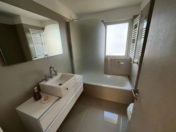 EN VENTA Departamento 2 dorm c/ balcon Rioja 500 - Martin, Rosario