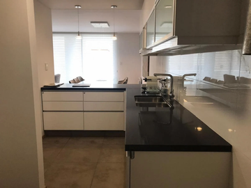 EN VENTA Departamento 2 dorm c/ balcon Rioja 500 - Martin, Rosario