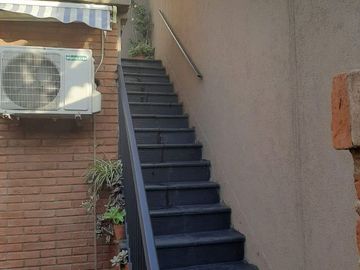 Casa en venta de 2 dormitorios c/ cochera en Ramos Mejía