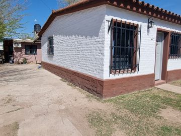 CASA + DEPARTAMENTO c/ Vista Serrana en Santa María de Punilla