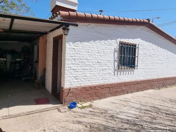 CASA + DEPARTAMENTO c/ Vista Serrana en Santa María de Punilla