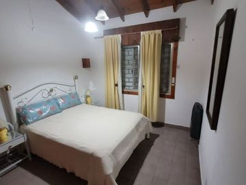 Casa en venta de 2 dormitorios c/ cochera en Mar de Ajo