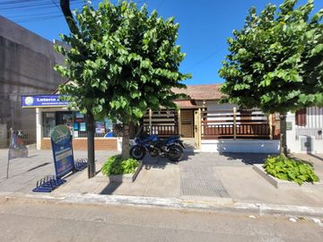 Casa en venta de 2 dormitorios c/ cochera en Mar de Ajo
