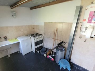 Casa en venta de 2 dormitorios c/ cochera en Mar de Ajo
