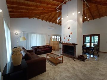 Codigo 637 - Pinamar - Casa En Alquiler