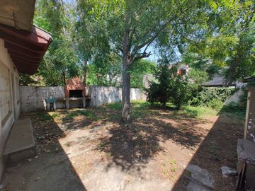 Casa en venta de 3 dormitorios c/ cochera en Costa Azul