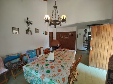 Casa en venta de 3 dormitorios c/ cochera en Costa Azul