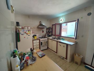 Casa en venta de 3 dormitorios c/ cochera en Costa Azul