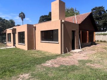 Casa en venta de 3 dormitorios c/ cochera en San Miguel