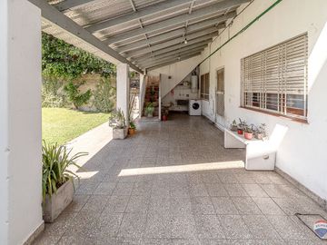 Venta casa Multifamiliar Villa luzuriaga