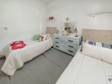 Venta casa Multifamiliar Villa luzuriaga