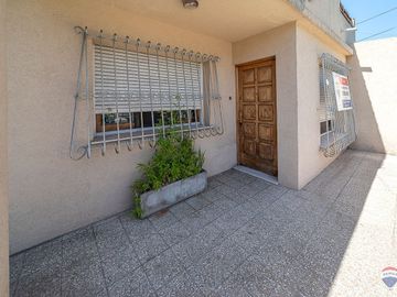 Venta casa Multifamiliar Villa luzuriaga