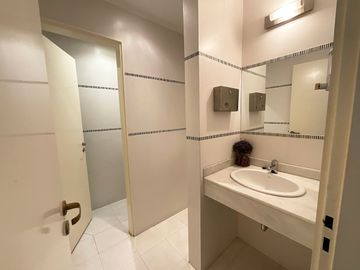 Departamento 6 ambientes Venta Monserrat 3 baños