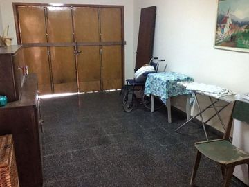 Casa en venta de 2 dormitorios c/ cochera en 9 de Julio