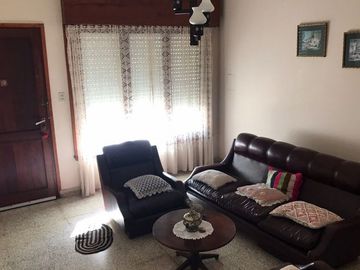 Casa en venta de 2 dormitorios c/ cochera en 9 de Julio