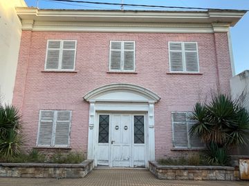 Casa en venta de 3 dormitorios c/ cochera en 9 de Julio