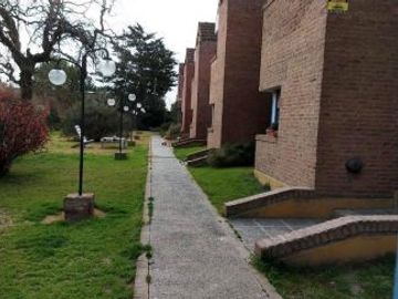 Dúplex en venta de 3 dormitorios c/ cochera en Villa Floresta
