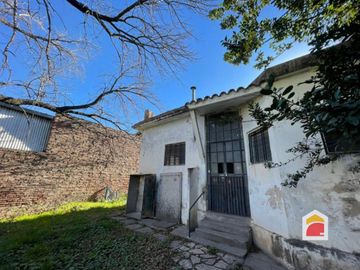 Casa en venta de 2 dormitorios c/ cochera en Villa Allende