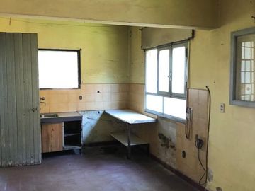 Casa en venta de 2 dormitorios c/ cochera en Villa Allende