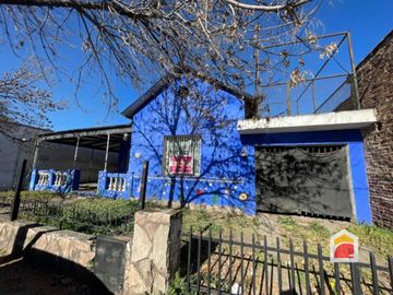 Casa en venta de 2 dormitorios c/ cochera en Villa Allende