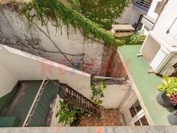 VENTA PH CON TERRAZA Y PATIO EN ALMAGRO