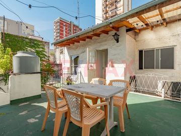 VENTA PH CON TERRAZA Y PATIO EN ALMAGRO