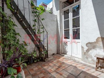 VENTA PH CON TERRAZA Y PATIO EN ALMAGRO