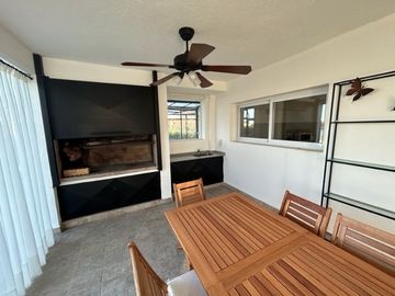 Casa en venta  en La Reserva Cardales, Sofitel sobre el LAGO Lujo clásico LAGUNA