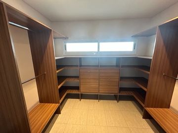 Casa en venta  en La Reserva Cardales, Sofitel sobre el LAGO Lujo clásico LAGUNA