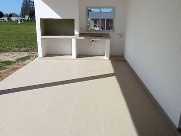 Casa en venta de 3 dormitorios c/ cochera Country el Lagar. Los nogales
