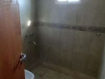 Casa en venta de 3 dormitorios c/ cochera Country el Lagar. Los nogales