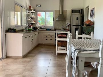 Hermosa propiedad en venta Barrio Don Joaquín Canning
