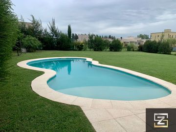 Hermosa propiedad en venta Barrio Don Joaquín Canning