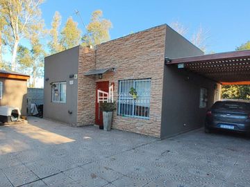 Casa en venta de 3 dormitorios c/ cochera en Garín