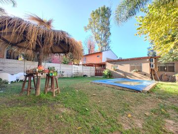 Casa en venta de 3 dormitorios c/ cochera en Garín