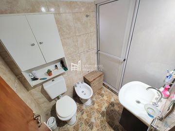 Casa en venta de 3 dormitorios c/ cochera en Garín