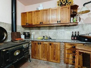 Impecable casa amoblada en venta y vehículo en Bahía Blanca