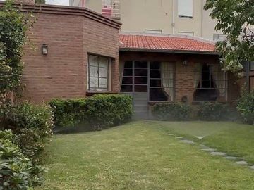 Impecable casa amoblada en venta y vehículo en Bahía Blanca