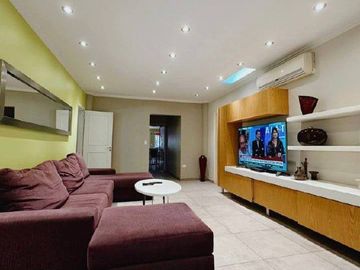 Impecable casa amoblada en venta y vehículo en Bahía Blanca