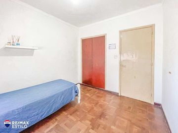 Depto.en vta. Plaza Moreno. Facu. 2 dorm. La Plata