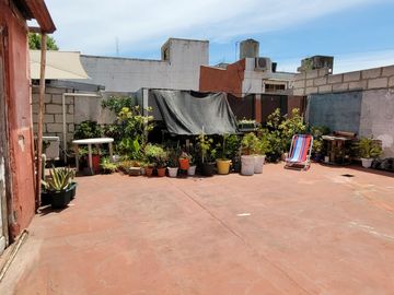 PH en venta de 2 dormitorios en Parque Patricios