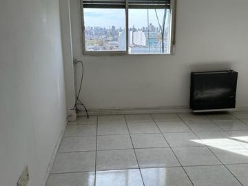 Departamento en venta de 3 dormitorios en Parque Patricios
