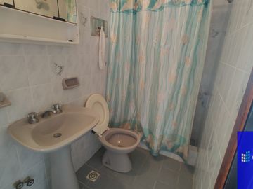 Dúplex en venta de 2 dormitorios c/ cochera en Costa Azul